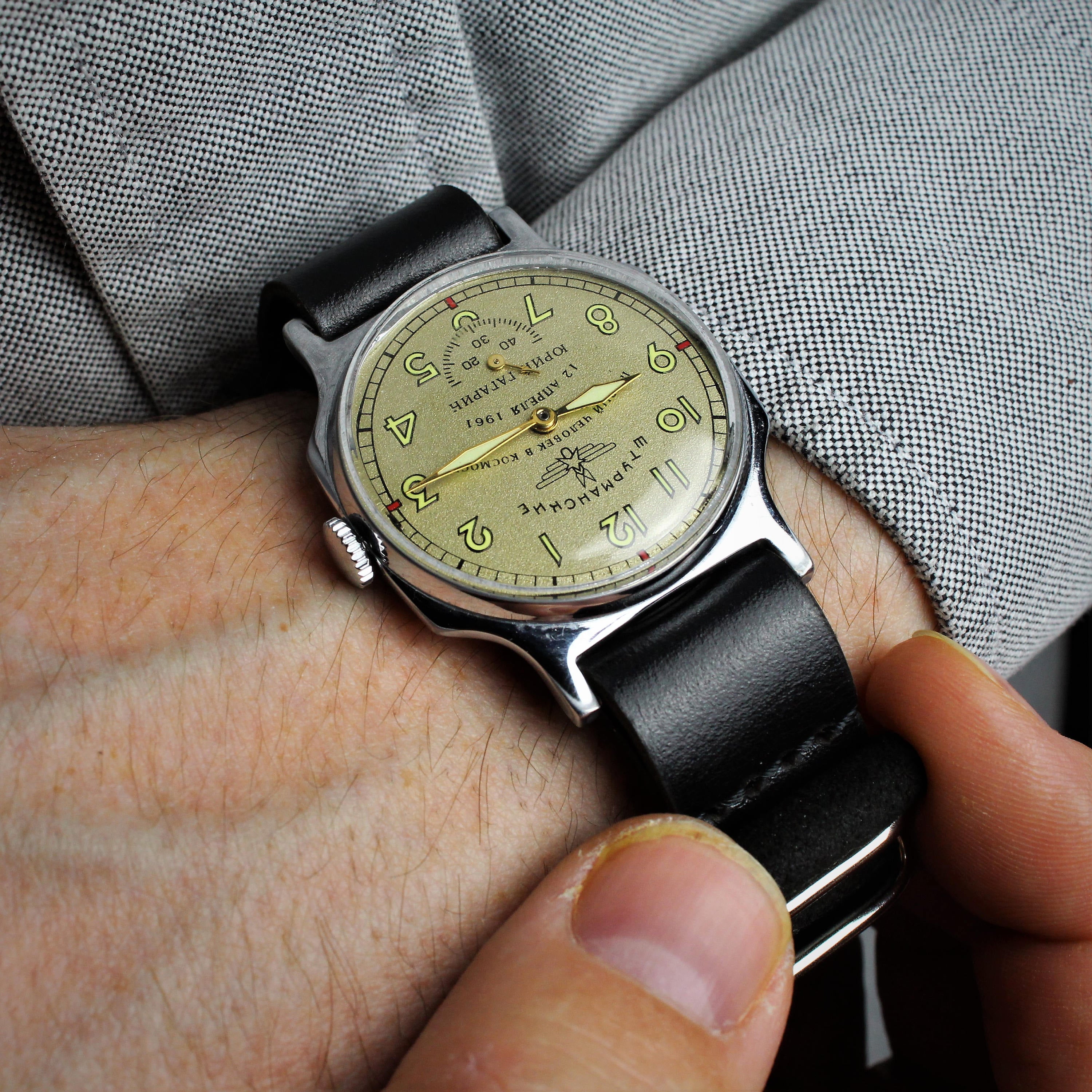 Mechanical vintage soviet wrist watch for men Shturmanskie with leather nato strap